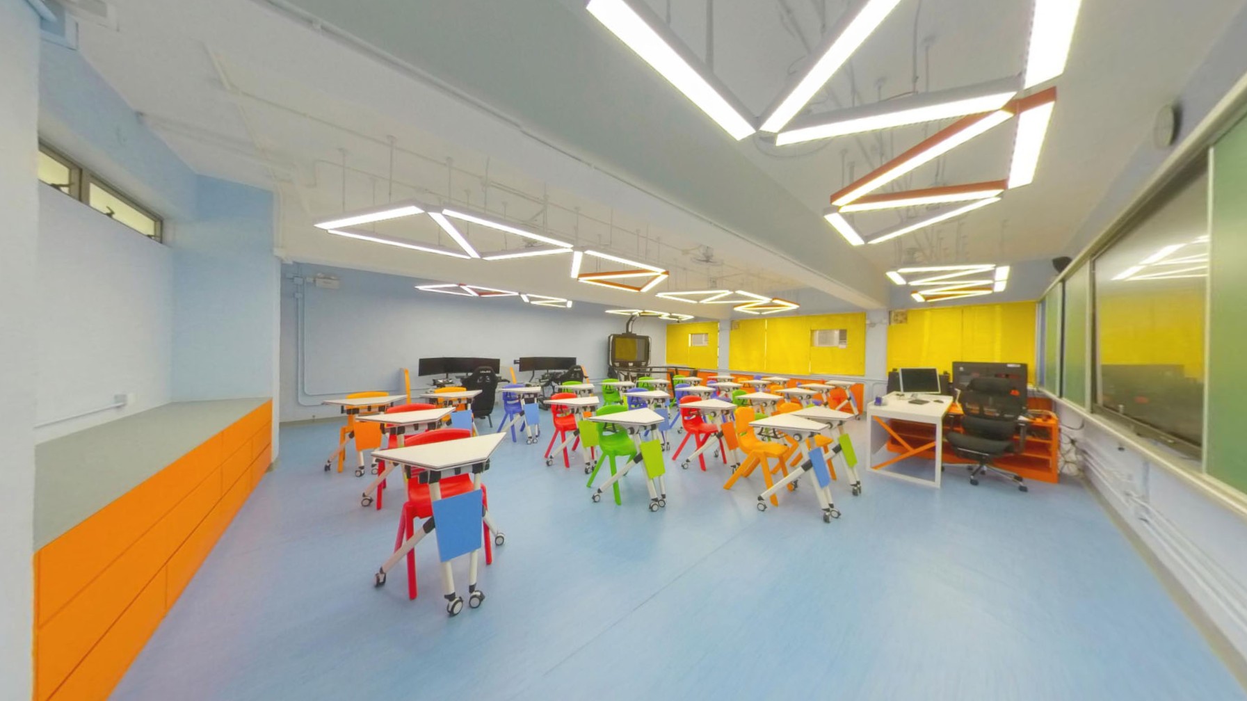 PL47  VR Learning Center